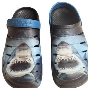 New Men's Size 13 Rugged Shark Plastic Clogs Shoes Sandals Blue Gray Slip On